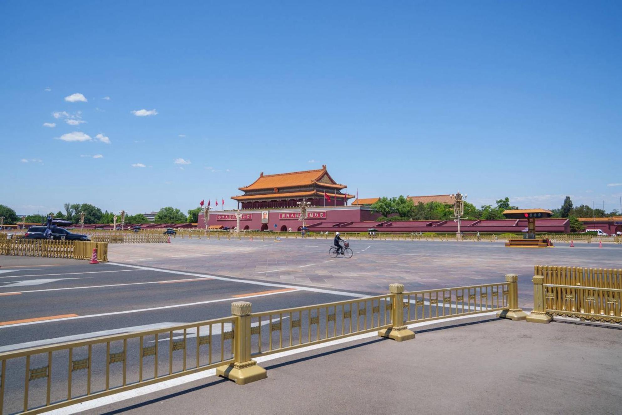 Jingfang Building Smart Hotel - Located In The Busiest Part Of The Downtown Area, Near Beijing Tiananmen Square And The Forbidden City,Wangfujing Shopping Street ,Newly Opened Hotel,Provide Free Laundry Service,Provide Tourism And Ticketing Services Экстерьер фото
