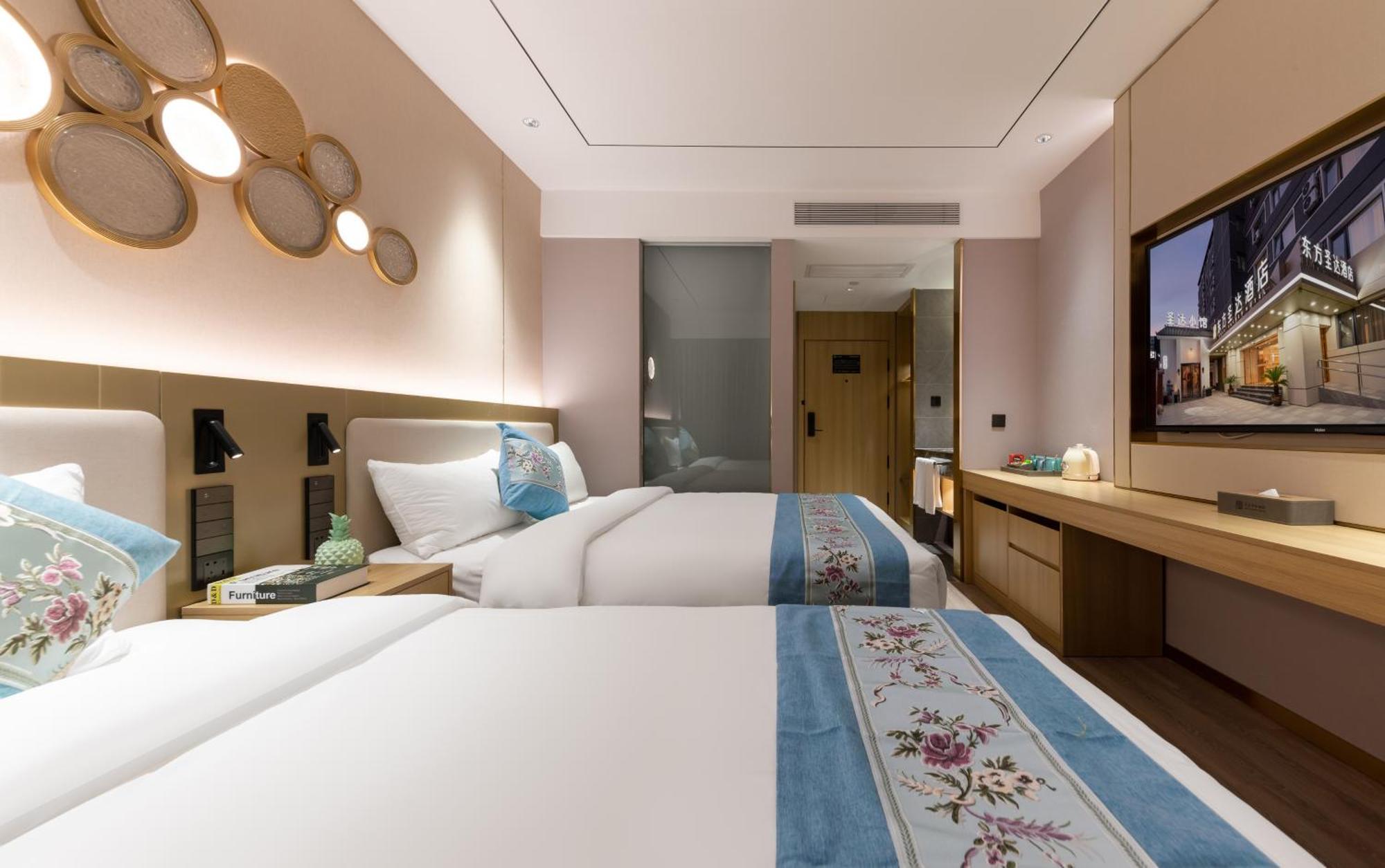 Jingfang Building Smart Hotel - Located In The Busiest Part Of The Downtown Area, Near Beijing Tiananmen Square And The Forbidden City,Wangfujing Shopping Street ,Newly Opened Hotel,Provide Free Laundry Service,Provide Tourism And Ticketing Services Экстерьер фото